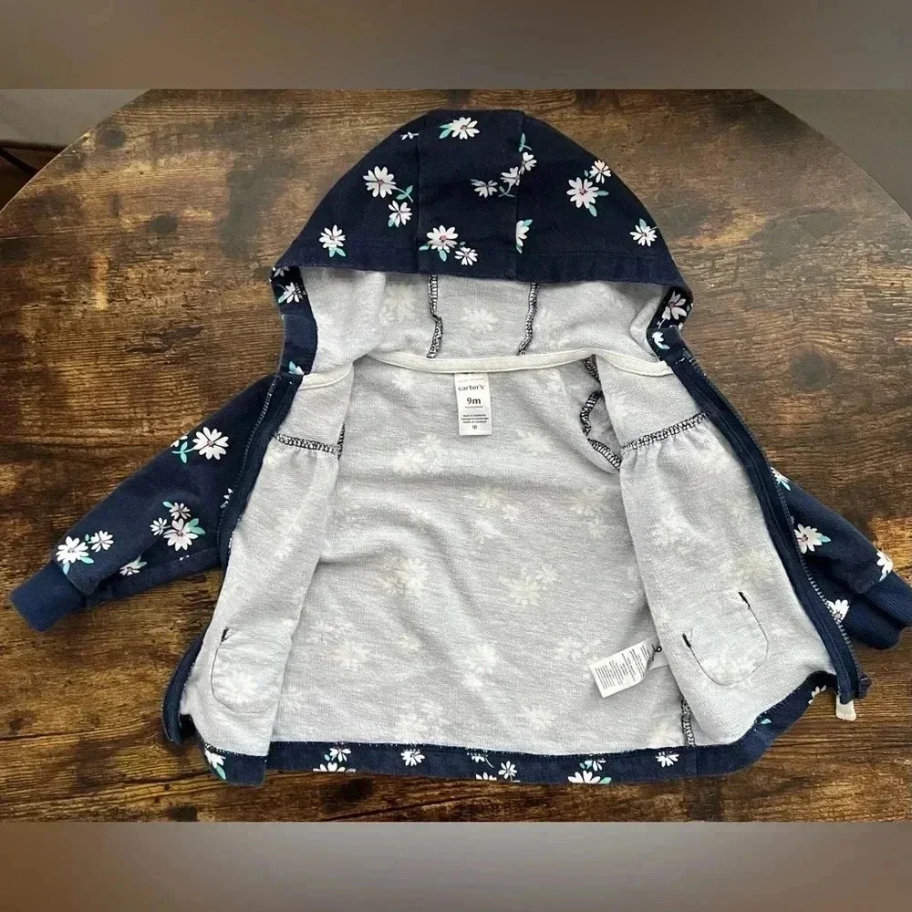 Carter’s | infant girls hoodie. Size: 9M